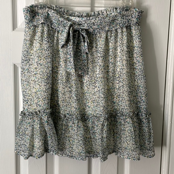 LC Lauren Conrad Dresses & Skirts - NWT Lauren Conrad skirt